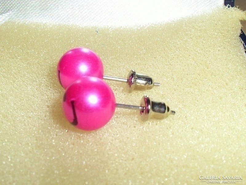 Pink shell pearl pearl smiley earrings