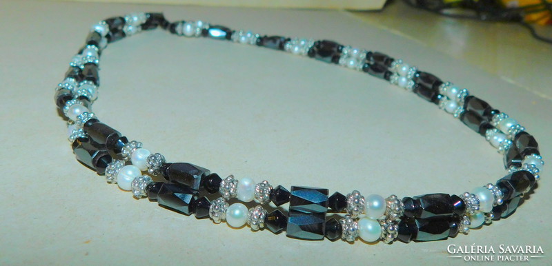 Pearl-hematite necklace-bracelet with the healing effect of magnetism 94 cm