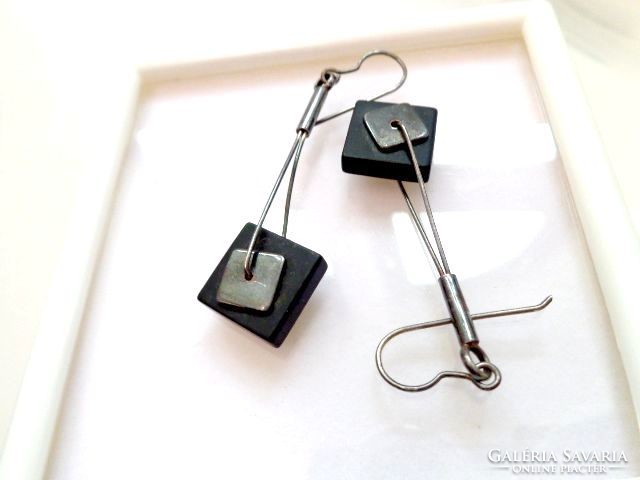 Old silver hanger design with square earrings