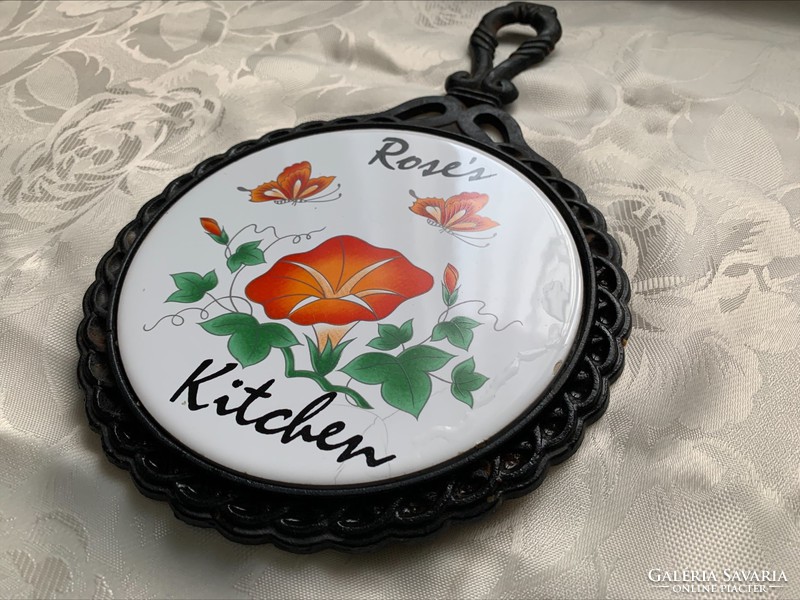 Vintage öntöttvas kerámia betétes edény alátét lábakkal Rose’s kitchen