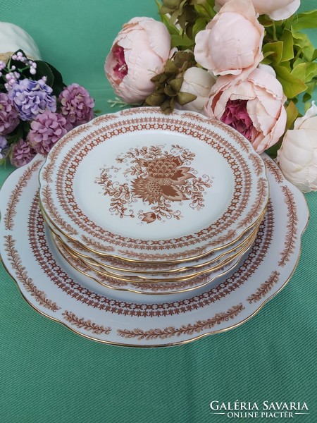 7 pieces of kahla fabulous floral cake cookie set offering plates