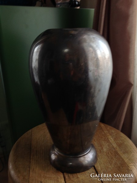 Régi Art Deco stílusú ezüstözött réz vázák, egyiken D+W jelzéssel