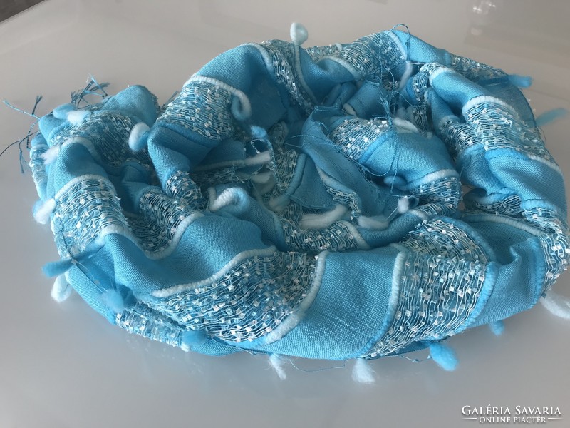Elegant yves rocher scarf in bright blue, 170 x 60 cm