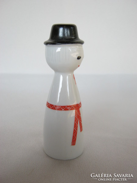 Snowman porcelain spice rack salt shaker