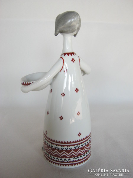Raven house porcelain bowl girl