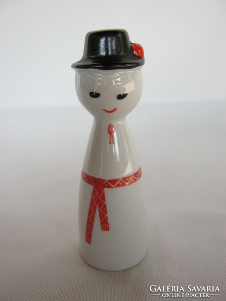 Snowman porcelain spice rack salt shaker