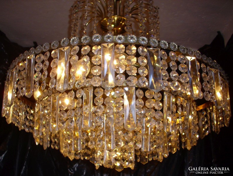 Crystal chandelier with 9 burners