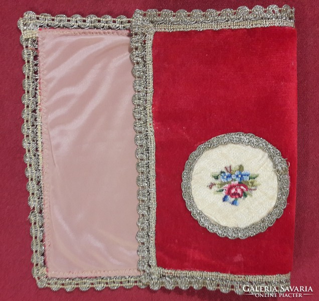 Tapestry applique old velvet tablecloth (m1912)