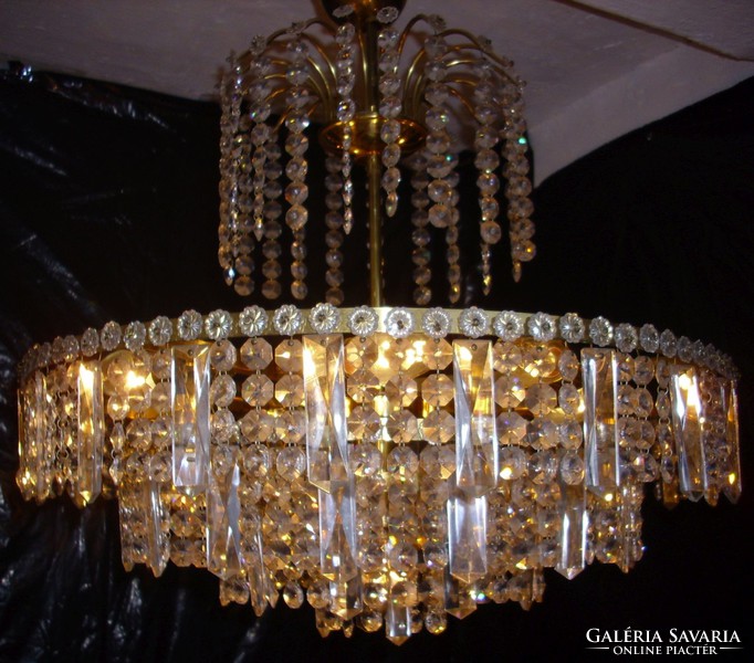 Crystal chandelier with 9 burners