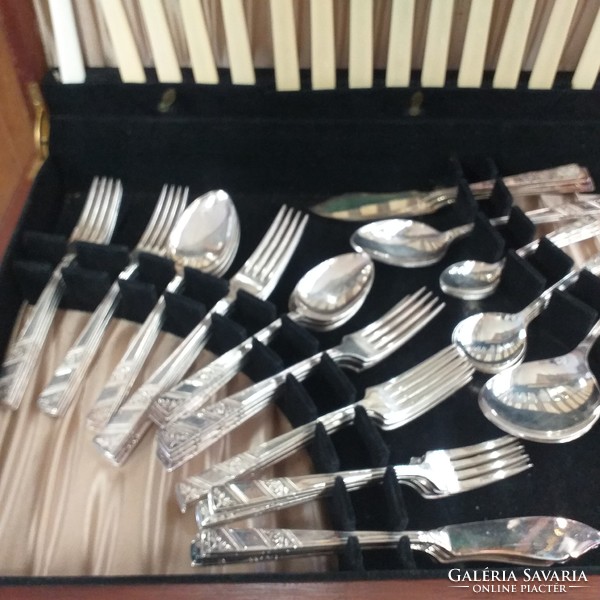 Exclusive English sheffield for 8 people 78, fiery, thick silver-plated cutlery, tableware.