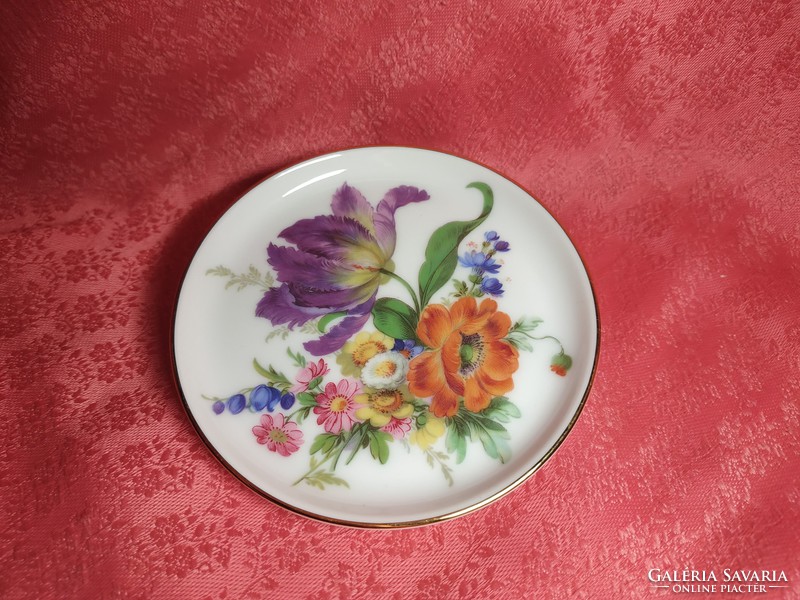 Beautiful floral patterned porcelain small bowl, plate 1