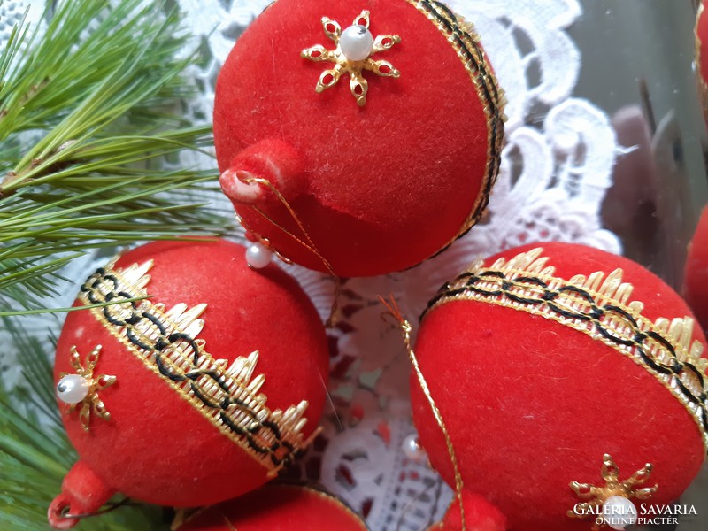 6 old, red velvet Christmas balls