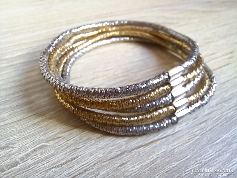 Silver rubber bracelet