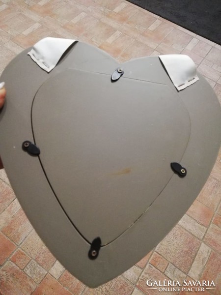 Heart shaped wall mirror