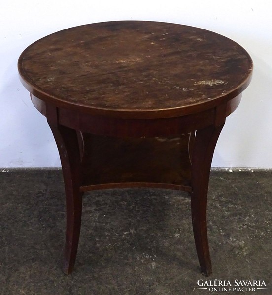 1H333 old art deco coffee table with round table 65 x 71 cm
