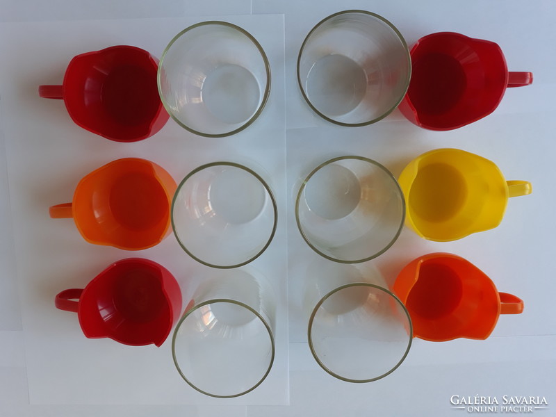6 db Szuper retro műanyag talpas üvegpohár készlet a '70-es évekből