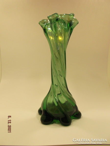Old large glass vase --- 1 ---