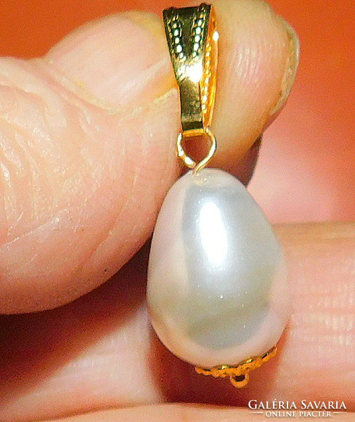 Off-white drop shell pearl lacy ornate pearl gold gold filled pendant