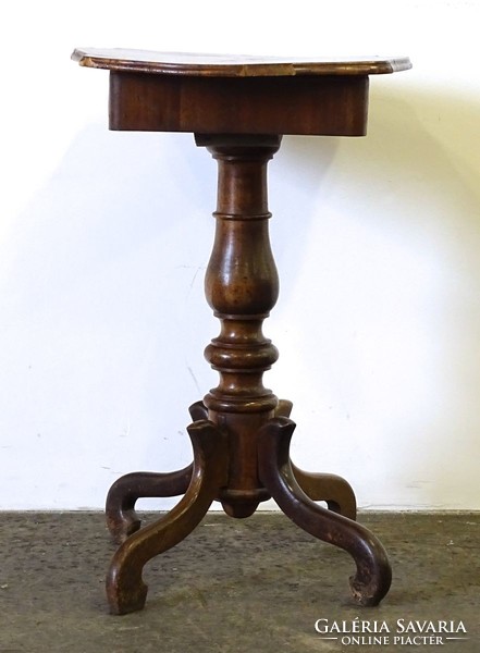 1H307 antique spider leg neo-baroque sewing table