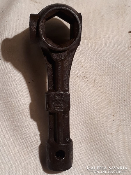 Interesting tool for old vintage vehicle, marked