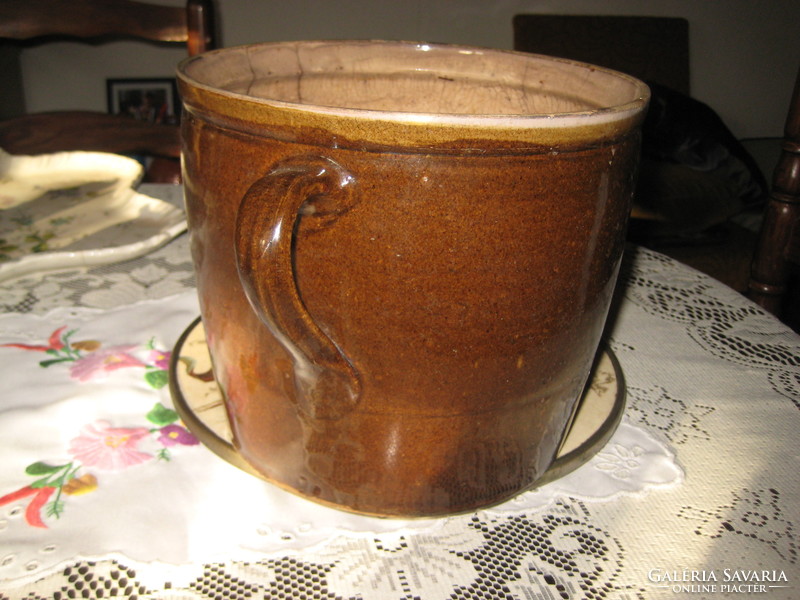 Antique Zsolnay ceramic pot from around 1880, with a few hairline cracks, 22 x 19 cm