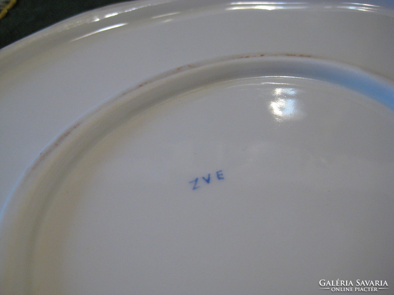 Herendi, zve oval bowl, 26.2 x 20.6 cm