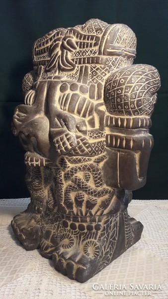 Ceramic statue of an Aztec god: coatlicue - Mexican from the 1980s
