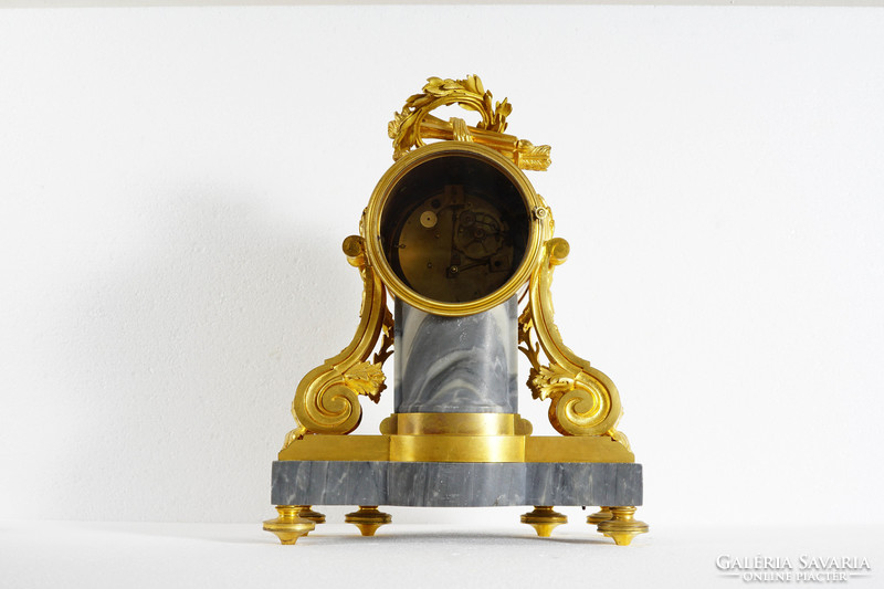 Gilded bronze French fireplace clock, 19th c