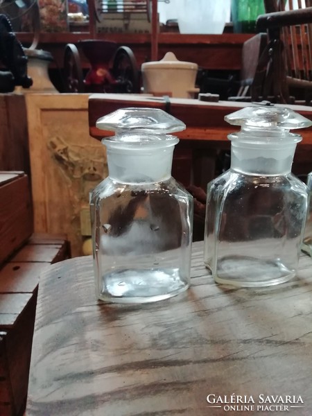 Pharmacy bottles from the beginning of the 20th century, five pieces of glass, decoration