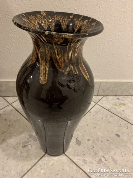 Applied floor vase