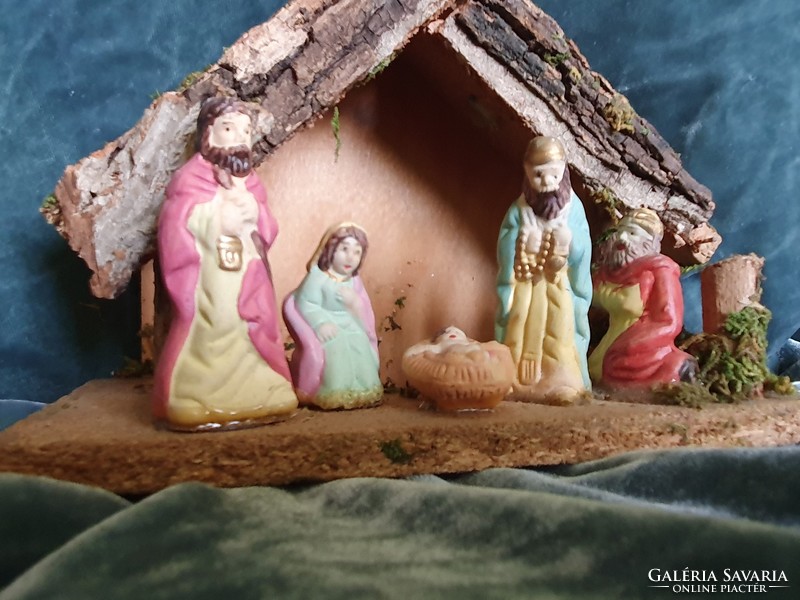 Old nativity scene