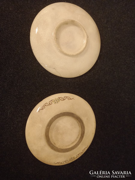 Two pieces of Chinese, oriental decorative porcelain plates
