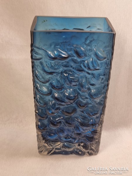 Thick-walled, embossed blue glass vase, unmarked, presumably Czech work, around xx.Szd.