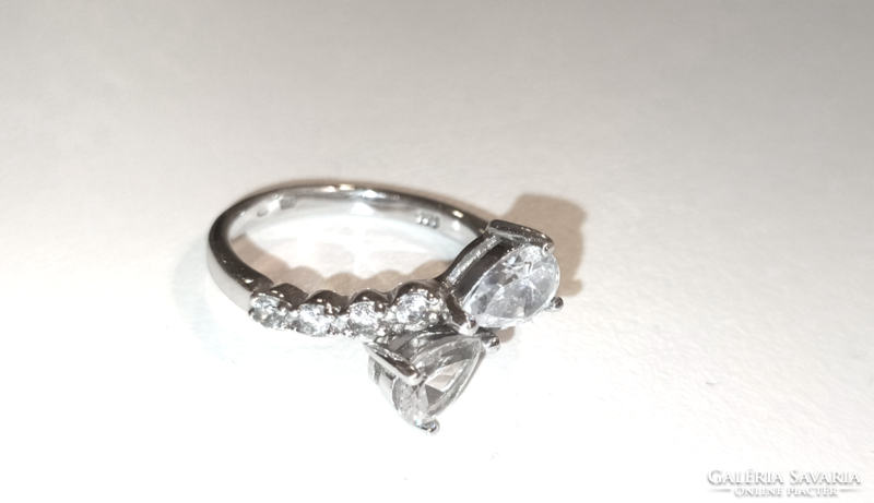 S925 ezüst gyűrű két nagy kő egymásba fonódva