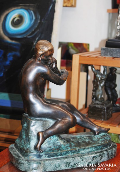 Kisfaludi Strobl Zsigmond (1884-1975): Reggel, 1924 - bronz, eredetigazolással, 10/5 példány