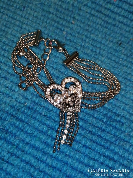 Heart bracelet with heart earrings (180)