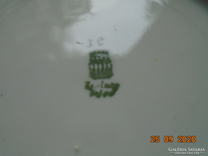 Zsolnay pheasant patterned eosin glazed plate