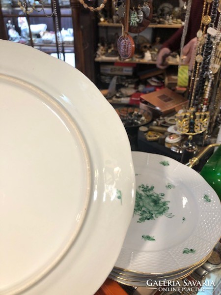 Herendi porcelán tányérok, 6 db, hibátlan, 18 cm-es darabok.