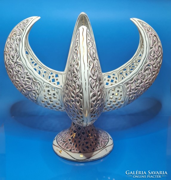 Fischer vase, centerpiece