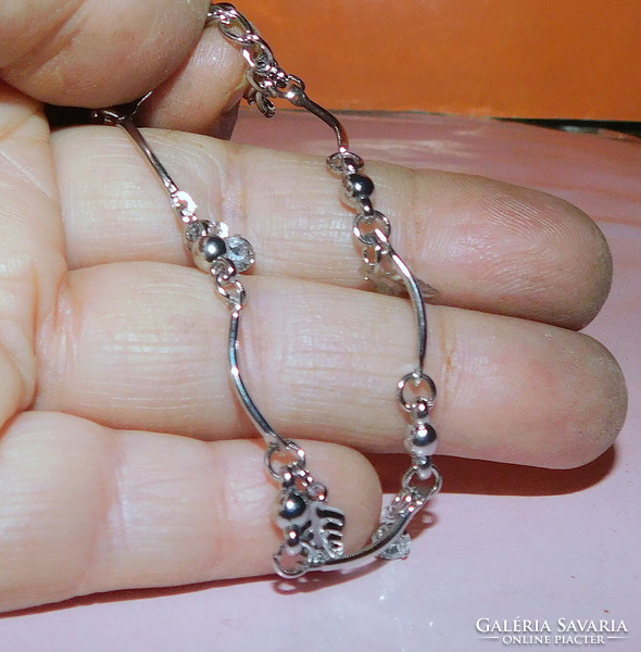 Leaf pendant crystal silver luster bracelet - up to ankle chain