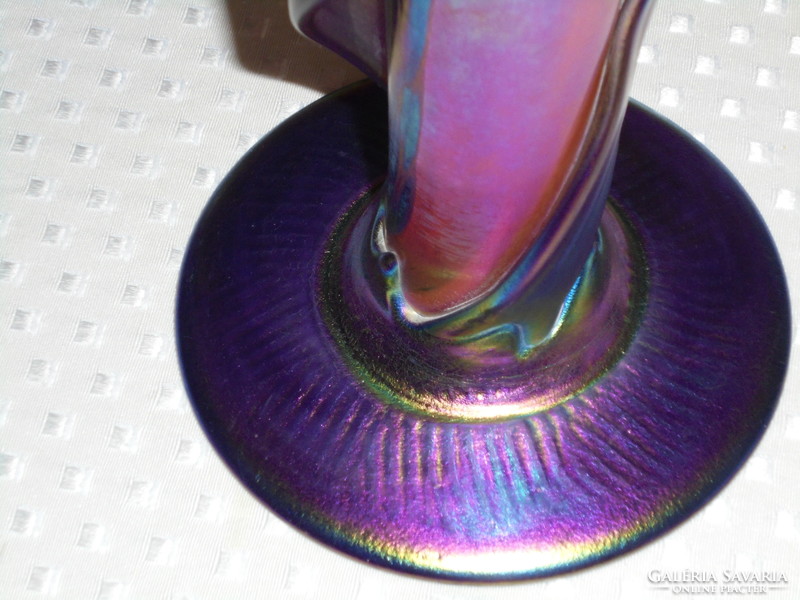 Art Nouveau iridescent vase