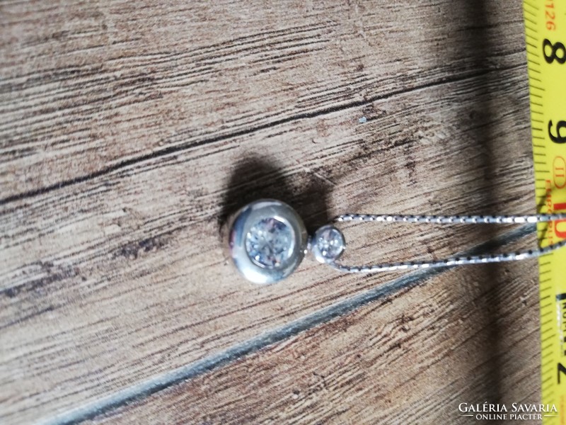 Button socket, zirconia stone, beautiful condition silver necklace