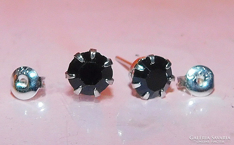 Sparkling night black shiny crystal stone earrings