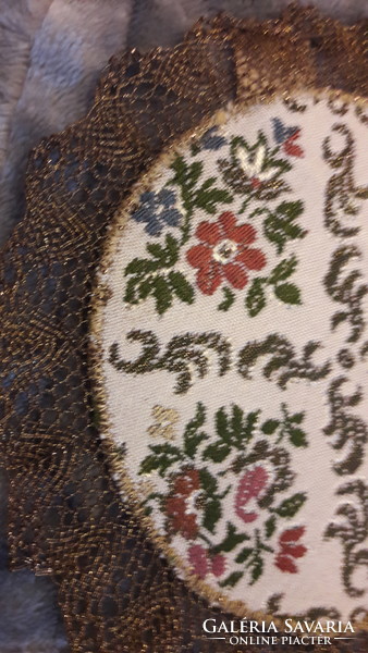 Antique round tapestry tablecloth (m2148)