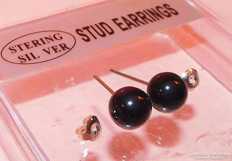 Night black shell pearl pearl earrings