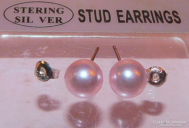 Powder pink shell pearl pearl earrings