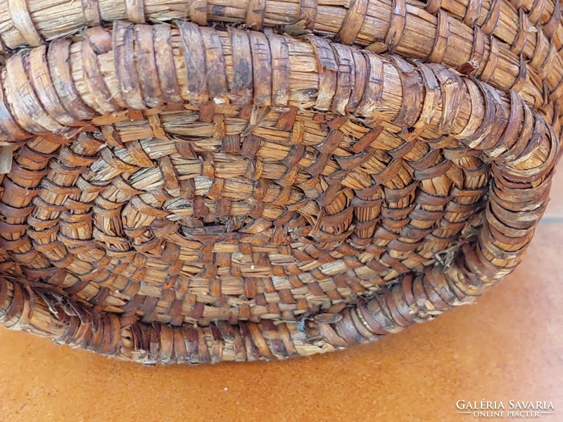 Wicker basket 32 x 22 high