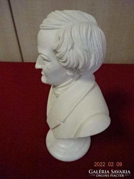 Alabaster bust of Rossini, marble base. He has! Jókai.