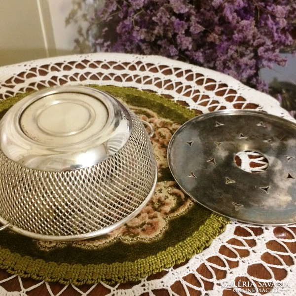 Special silver-plated, vintage, warming pad with kettle warmer and nice glossy finish