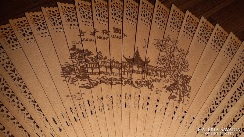 With Chinese motifs